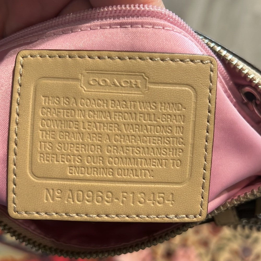 Coach handbag - Picture 7 of 7
